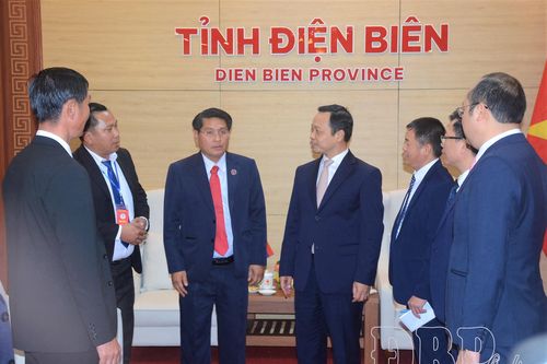 Bí thư Tỉnh ủy Trần Tiến Dũng tiếp xã giao đoàn đại biểu tỉnh Phong Sa Ly (Lào)