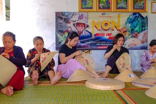 Công bố sản phẩm du lịch làng nghề nón ngựa Phú Gia