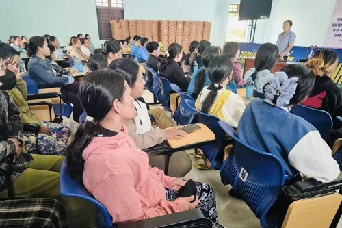 Hội Liên hiệp Phụ nữ xã Nam Khánh Vĩnh tập huấn hỗ trợ kỹ năng truyền thông