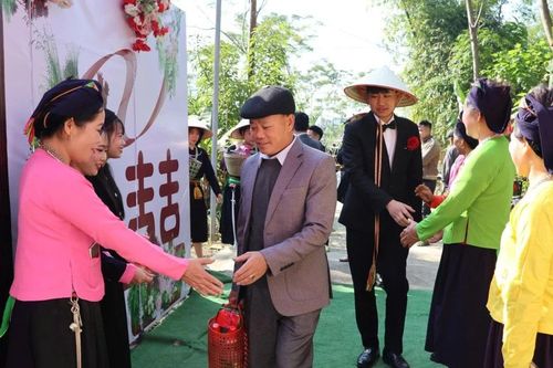 Gìn giữ nét đẹp đám cưới người Tày