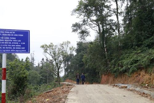 Lùng Phình: Nâng cấp hạ tầng giao thông, thúc đẩy phát triển kinh tế