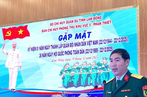 Phòng thủ Khu vực 5 - Phan Thiết gặp mặt Ngày thành lập Quân đội Nhân dân Việt Nam