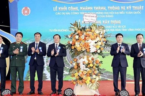 Phú Thọ khởi công 2 nút giao cao tốc Nội Bài - Lào Cai hơn 778 tỉ đồng