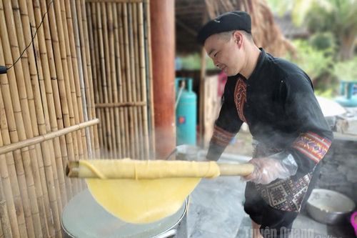 Bánh cuốn ngô