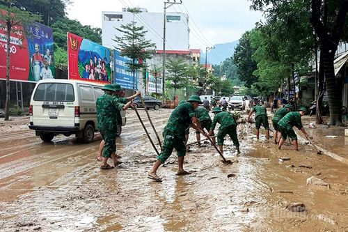 Sức mạnh thế trận lòng dân