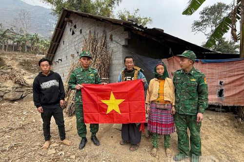 Giúp dân bằng cả trái tim