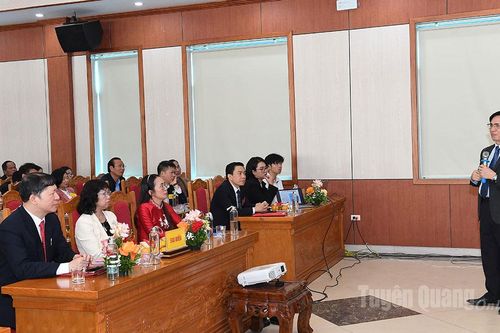 Xây dựng văn hóa bệnh viện lấy người bệnh làm trung tâm
