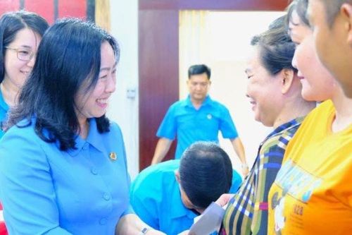 Công nhân Việt Nam tiên phong bước vào kỷ nguyên mới