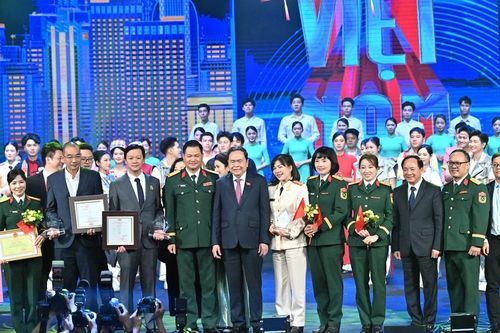 Hòa vào dòng chảy đổi mới, 'đột phá' mở đường của Quốc hội