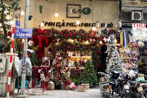 Bất thường các cửa hàng Giáng sinh