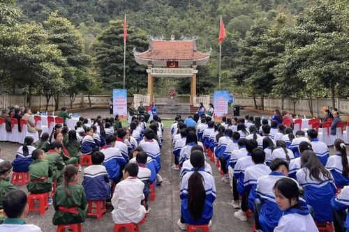 Xã Quảng Uyên kỷ niệm 81 năm Ngày thành lập Quân đội nhân dân Việt Nam