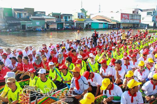 Hạn chế giao thông thủy phục vụ Giải đua ghe Ngo xã Phước Long
