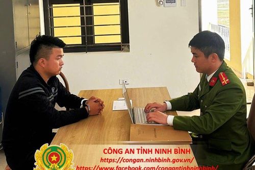 Bắt quả tang Nguyễn Văn Tiến làm điều phi pháp