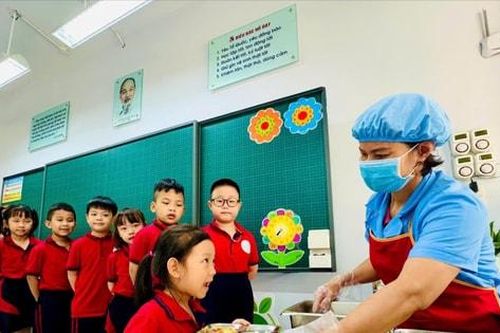 Khung thu dịch vụ giáo dục rõ ràng: Nhà trường chủ động, phụ huynh yên tâm