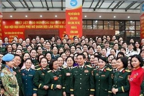 Xây dựng người Phụ nữ Quân đội 'Bản lĩnh, trí tuệ, nhân ái'