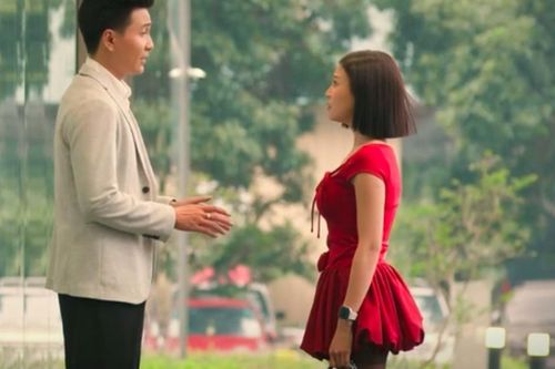 Hiếu sốc khi bị Tú chặn số nhưng lại càng thêm quyết tâm theo đuổi