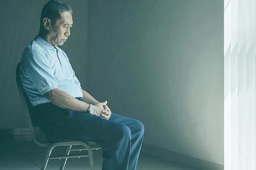 Đến 60 tuổi mới cay đắng nhận ra: 3 điều 'vì con' lại khiến con bất hiếu