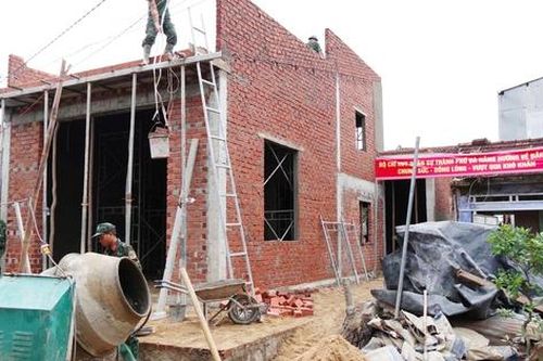 Từ đống hoang tàn sau lũ đến ngôi nhà mới vững chãi tình quân dân