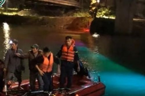 Bí ẩn thi thể người không nguyên vẹn, lẫn trong đám lục bình trôi trên sông Sài Gòn