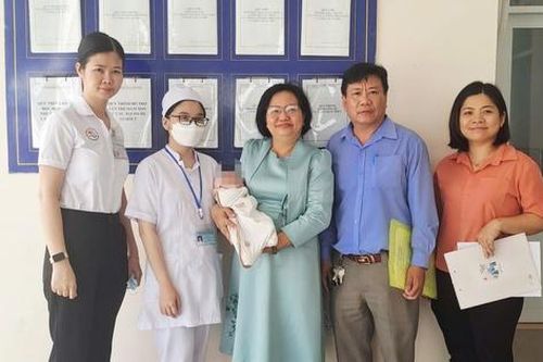Bé trai bị mẹ bỏ rơi tại BVĐK Khánh Hòa đã ổn định sức khỏe