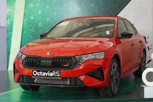 Chi tiết Skoda Octavia RS - sedan thể thao giá hơn 1,6 tỷ đồng