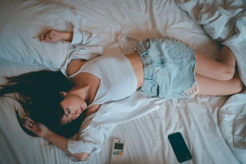 Giải mã hiện tượng 'bật dậy lúc 3h sáng'