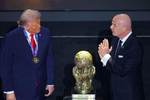 Giá vé World Cup 2026 bị kéo lên mức chưa từng thấy, fan kêu trời