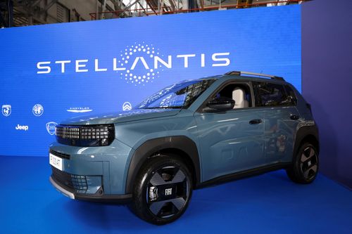 CEO Stellantis đưa ra cảnh báo
