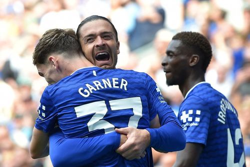 Grealish trồng rau
