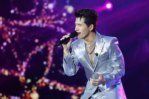 Quốc Thiên nồng nàn trong 'Noel cho tình nhân' của đạo diễn Vạn Nguyễn