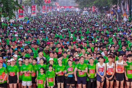 Gần 10.000 vận động viên tham gia Giải Marathon Quốc tế Di sản Cần Thơ