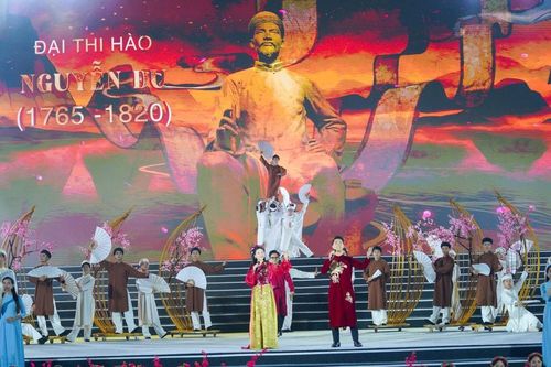 Hà Tĩnh long trọng kỷ niệm 260 năm Ngày sinh Đại thi hào Nguyễn Du