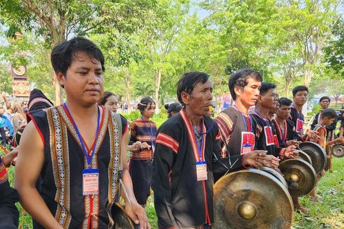 Báo chí Gia Lai: Tiếp sức bằng thông tin để buôn làng giảm nghèo bền vững