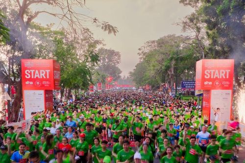 Gần 10.000 vận động viên tham dự Giải Marathon Quốc tế Di sản Cần Thơ 2025