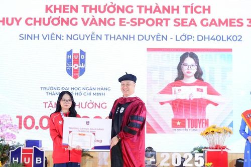 Xuất sắc giành HCV Liên Quân, nữ sinh được trường ĐH thưởng lớn