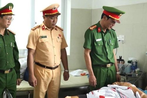 Trung tá CSGT bị tông gãy hai chân khi làm nhiệm vụ ở Đà Nẵng