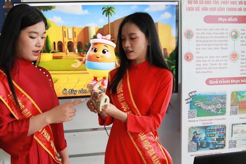 Sinh viên Trường Đại học Sư phạm giành giải Nhất cuộc thi sáng tác truyền thông về nghề truyền thống