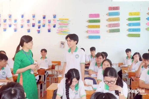 Xây dựng trường học hạnh phúc: Không đợi đủ mới làm