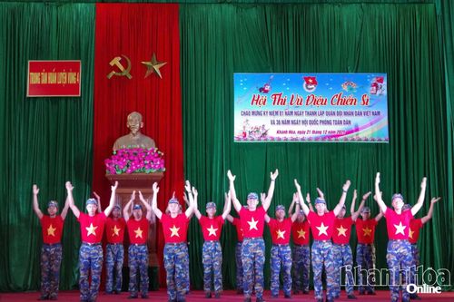 Trung tâm Huấn luyện Vùng 4 Hải quân tổ chức hội thi 'Vũ điệu chiến sĩ'