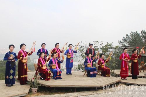 Gần 100 thành viên tham gia giao lưu các câu lạc bộ dân ca