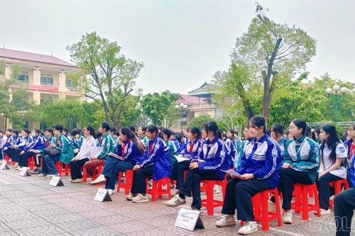 31 thí sinh tham gia thi vượt cấp tại kỳ thi chọn học sinh giỏi các môn văn hóa THCS phường Yên Bái
