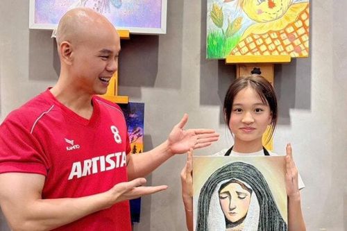 Con sao Việt gặt hái giải thưởng nghệ thuật: Ái nữ Phan Đinh Tùng có tranh trưng bày tại Louvre