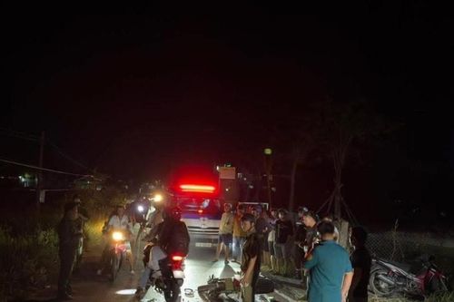 Xe máy tông nhau, 2 thanh niên tử vong