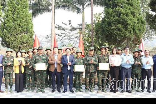 Sáng ngời tình quân dân trên quê hương Chí Đám