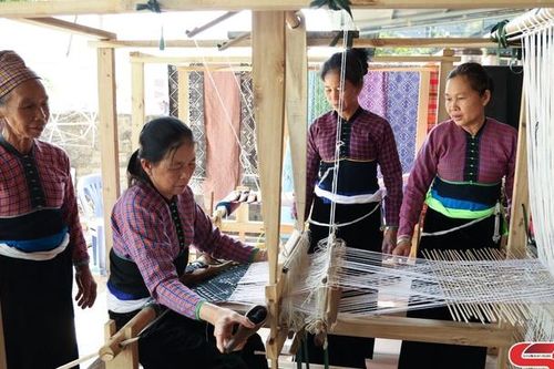 Giữ nghề truyền thống, làm chủ sinh kế