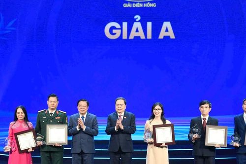 Cam kết cải cách và niềm tin son sắt