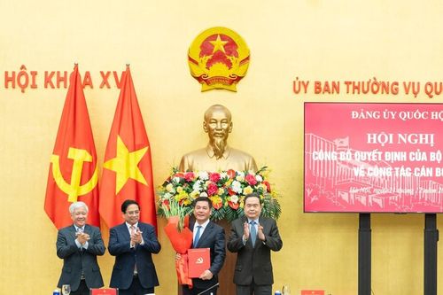 Bộ Chính trị chỉ định đồng chí Nguyễn Hồng Diên giữ chức Phó Bí thư chuyên trách Đảng ủy Quốc hội