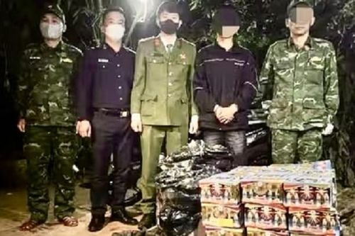 Tập trung xử lý hàng cấm, hàng lậu dịp cuối năm trên tuyến biên giới Quảng Trị