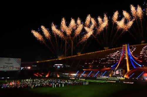 Lễ bế mạc SEA Games 33 rực rỡ sắc màu