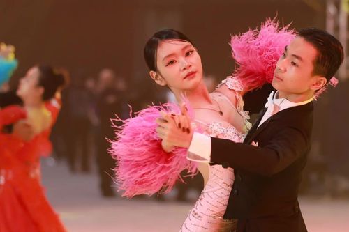 Kỷ lục tại Giải Khiêu vũ thể thao Hà Nội mở rộng